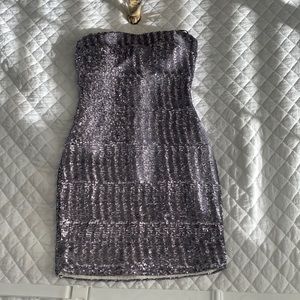 Perfect sequins dress for New Years !(: size small